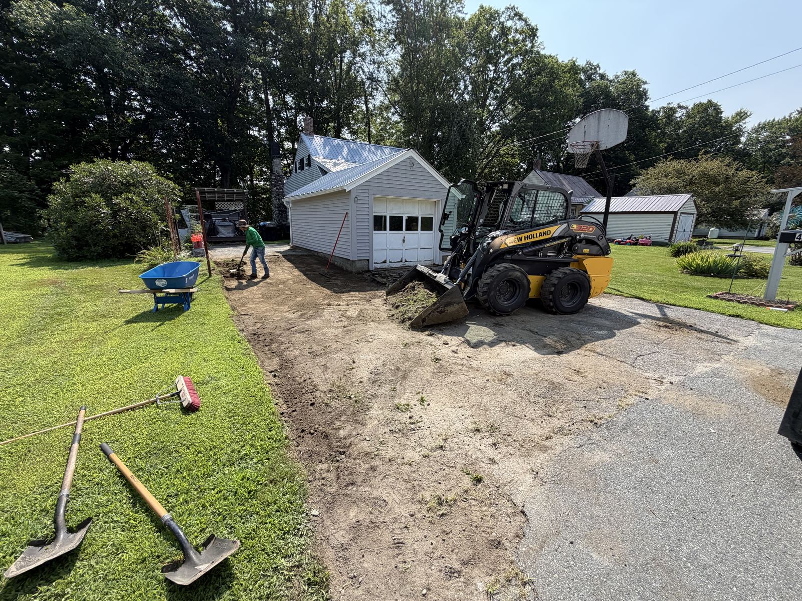 Driveway excavation and grading with skid steer site prep